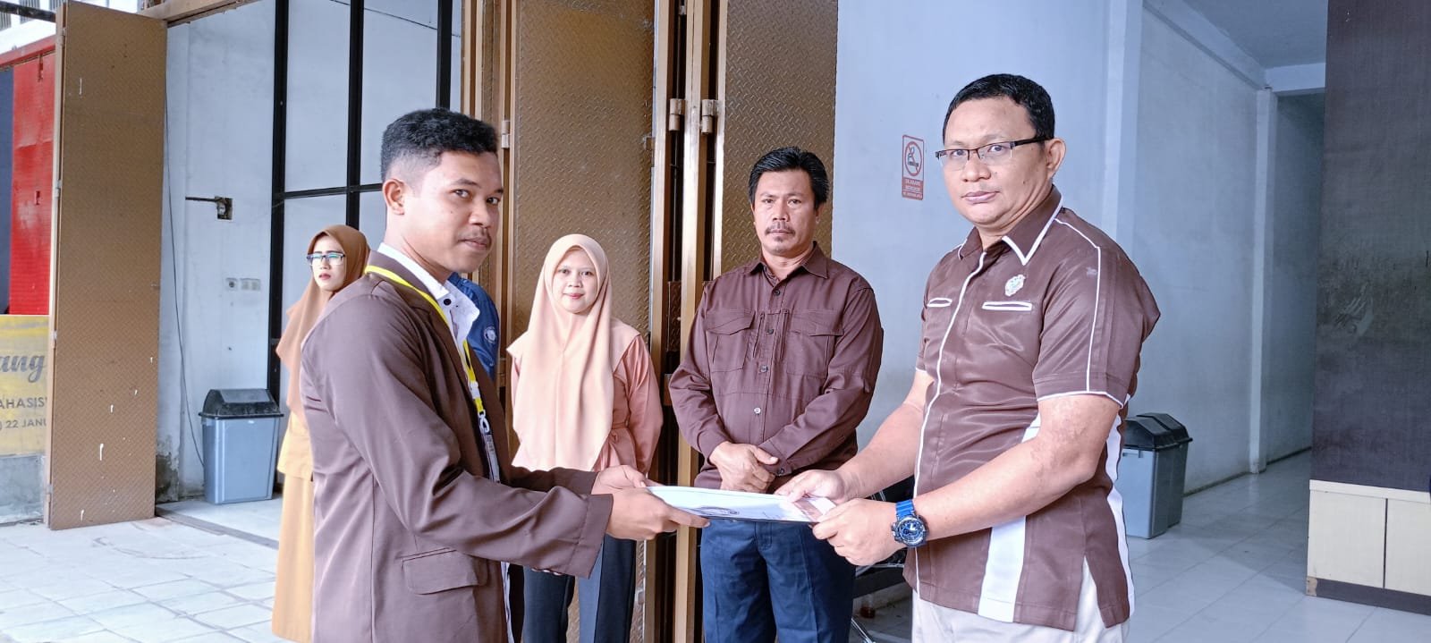 Pengantaran Mahasiswa KKN dan Studi Industri STIKOM 22 Januari Kendari